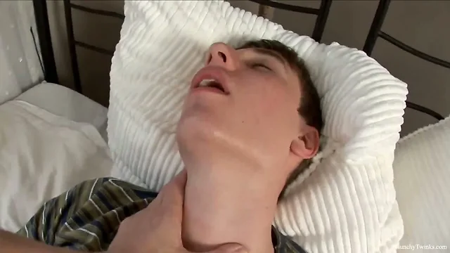Slender Twink Carlo Waking Up With A Dick In His Mouth