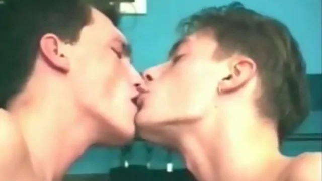 Trio gay sex in the lockerroom