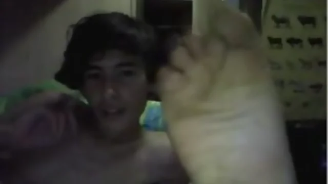 straight male feet on webcam - mexican feet