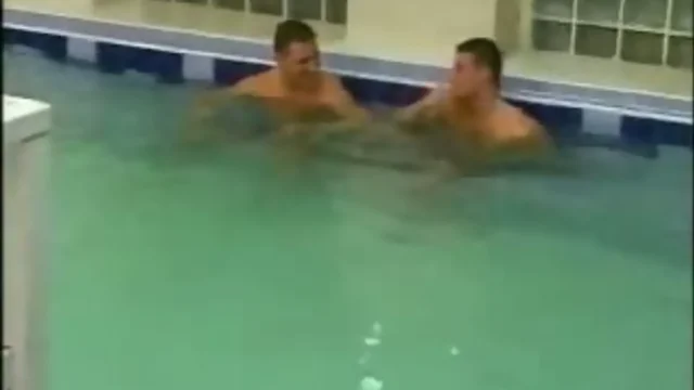 Blowjob hotties in the pool
