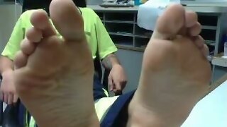 Straight Guys on Webcam: Toe-Sucking & Foot-Licking