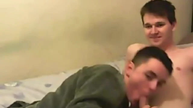 18yo Sugary Twink Gives Cock Sucking At His Schoolfriend On Cam (UK)