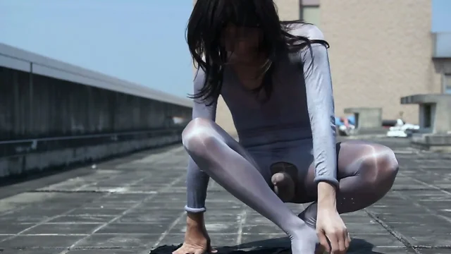 Pantyhose encasement & jerking on rooftop 3(shiny!!)
