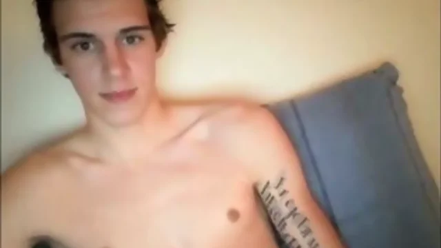 Hot young twink selfsuck