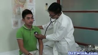 Ethnic doctor facefucks teens before enema