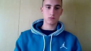 18yo Italian Str8 Teenager Shows His Amazing Bum On Cam