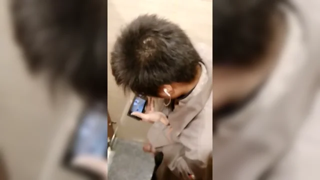 Hot Guys in a Public Toilet: Filipino Gay Porn