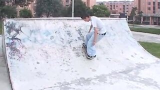 Latin Skater Twink Juan Carlos Jacking Off