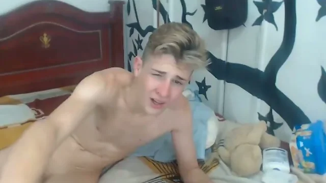 Hot Boy Unleashes Wild Side in Sizzling Gay Porn Video!