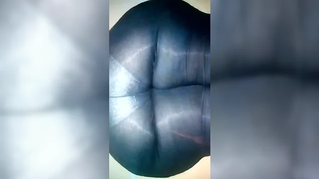 I Like to Bury My Face and My Big Dick in this Heavy Bottom