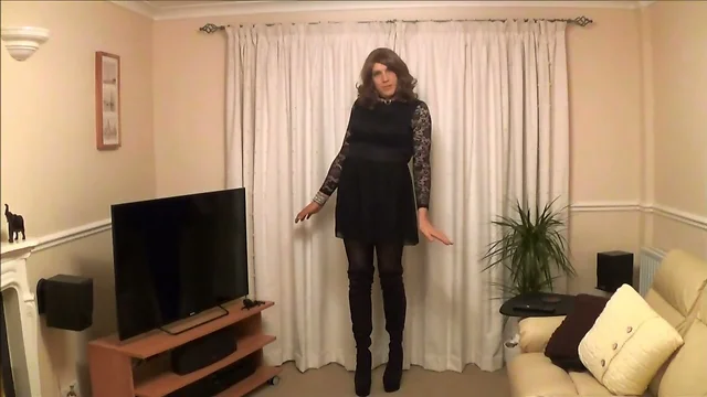 Alison has some new Thigh Boots - Wanking while butt plugged