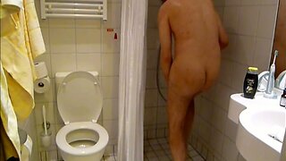 09 at1 nackt duschen shower free video naked public men