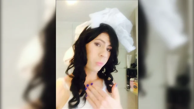 Crossdressing Becky's lingerie drag video