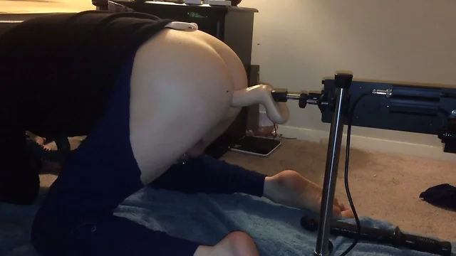 Slave in chastity machine fucked on poppers