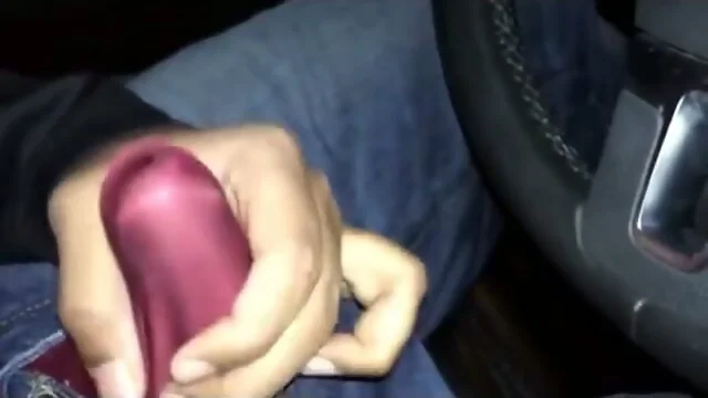 For the cumshot lover - cum flying everywhere!