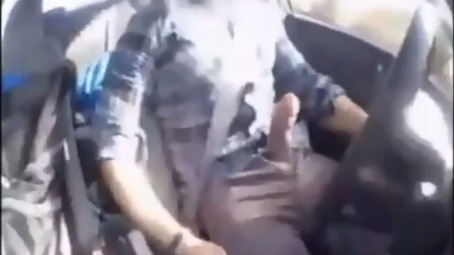 Cum-Shot in the car