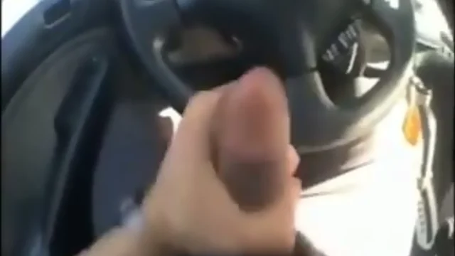Cum-Shot in the car