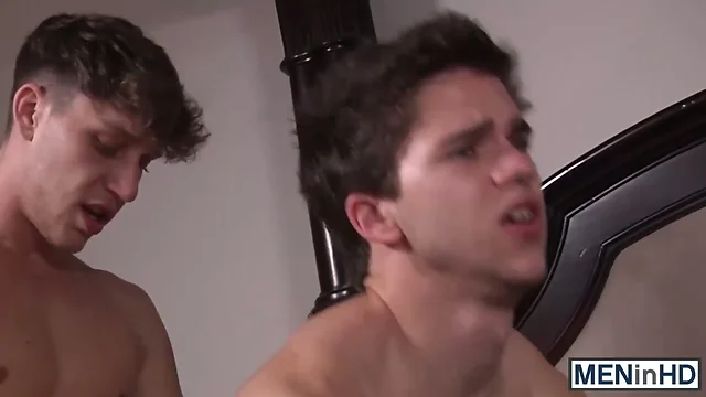 Horny twink Paul Canon drills Will Brauns tight asshole