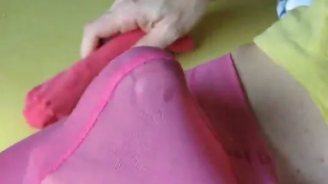 Cum into pink pantyhose with help of sox and...