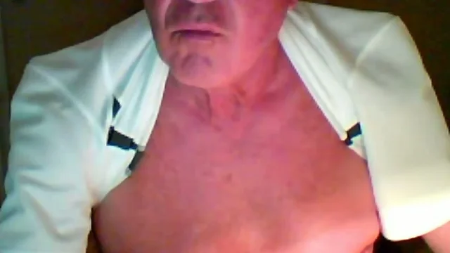 Grandpa`s Steamy Performance on Cam - An Unforgettable Experience!