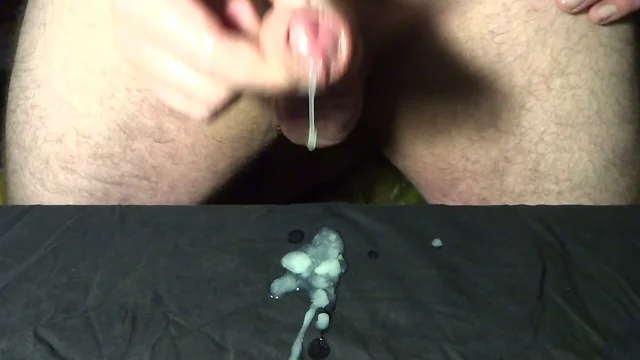 Lots of precum and multiple cumshots - Close up (23.7.16)