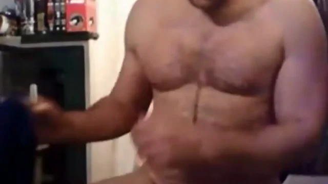 Gorgeus muscular guy with huge cock
