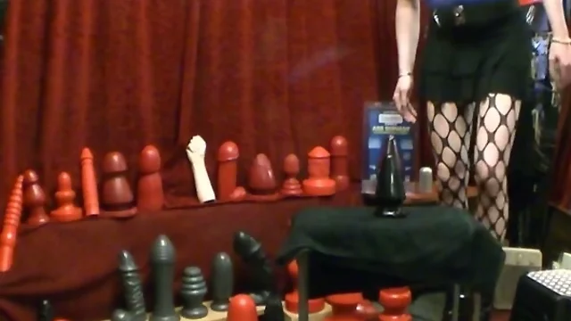 B51 DILDO AND THE ASS SERVANT BUTT PLUG FROM 3,75 INCH WIDE