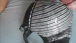 handjob & two cumshots on sexy big bra ( + slow motion )