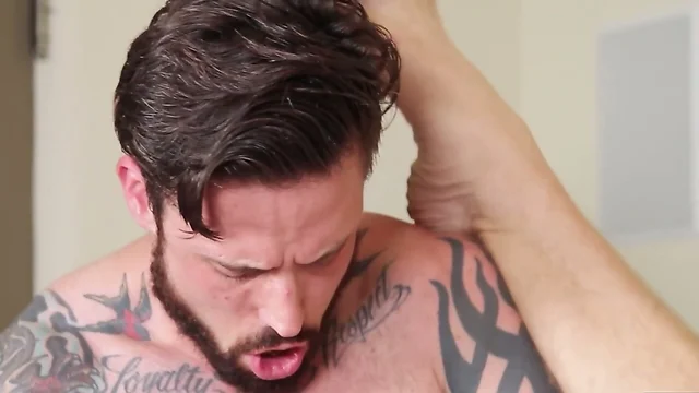 New Venyveras4: The Hottest Gay Porn Around!
