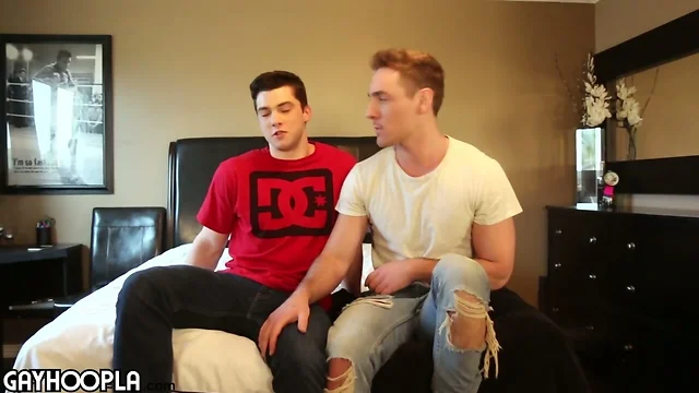 Teen Throb Collin Has Sex With A Sexy Gay For 1st Time