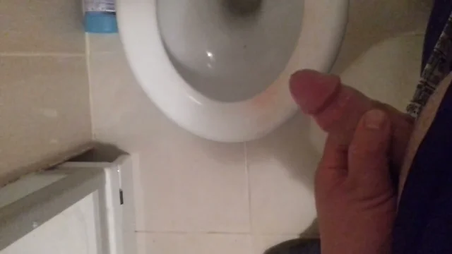 turkish cumming at wc