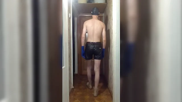 Guy takes off leather shorts and wanking