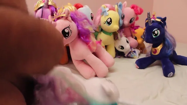 Build Your Own Pony Paradise: Breaking In Bears with Build-A-Bears!