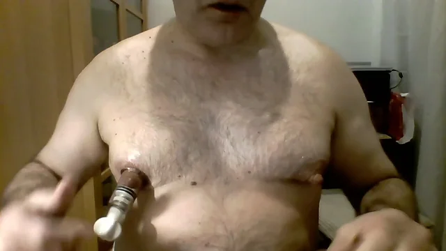 Nipple pumping vid