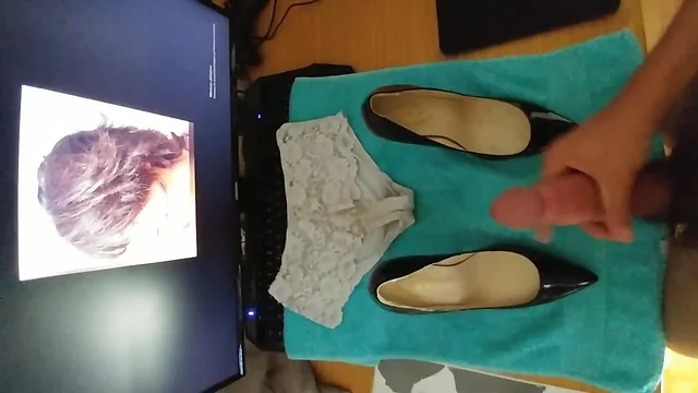 Cum on my hot aunt's stolen High Heels and stolen Panties