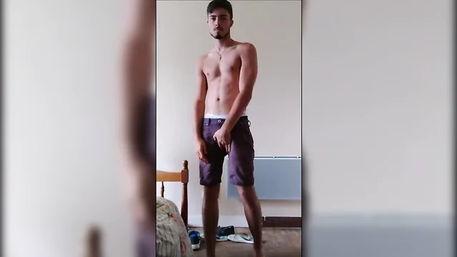 Boy Cum In Bed After Walk Outside Naked