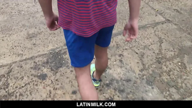 LatinMilk Two Hot Hunks Seed On A Straight Guy