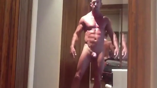 Ripped Hunk Flaunts Muscles on Webcam: Make Your Heart Race!