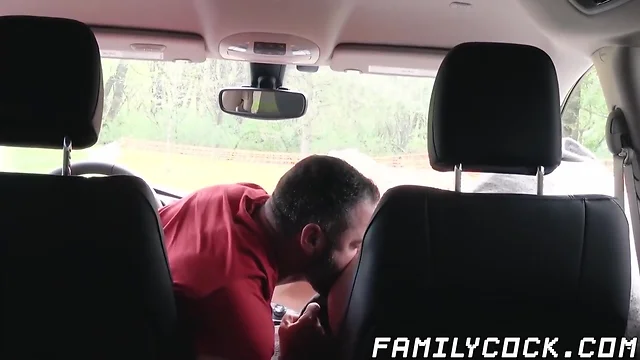 Stepson getting condomless hard by dad inside the car