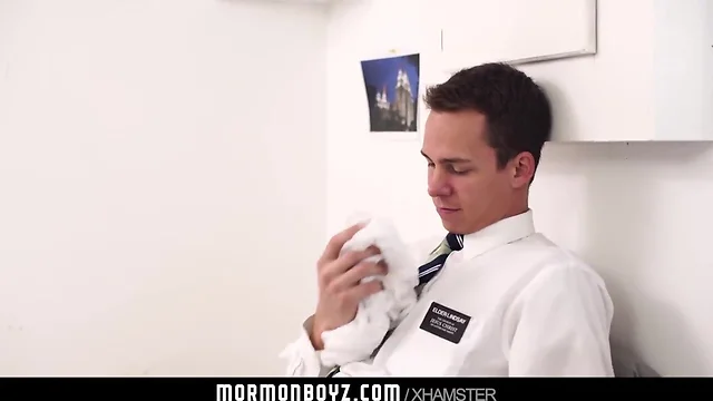 Mormon Boyz Muscle Stud: All Eyes On Him In Locker Room!