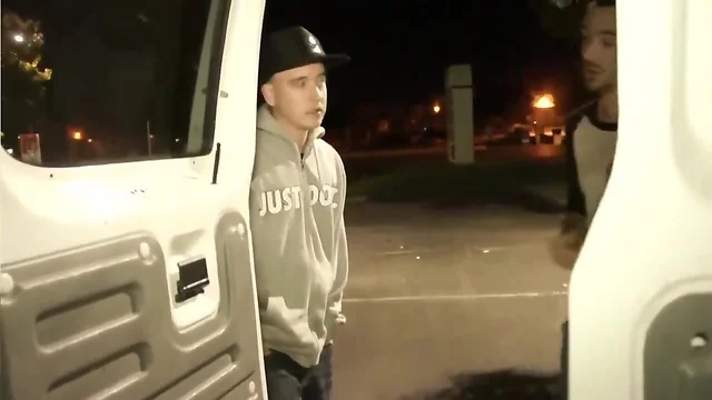 Skater lured into the van - Factory Clip