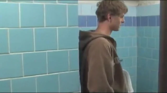 Teens having sex in toilets