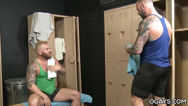 Considerable cocked older gym man fucks a bearded one