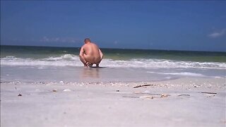 I'm show you me extreme open butt-hole at the nudist beach