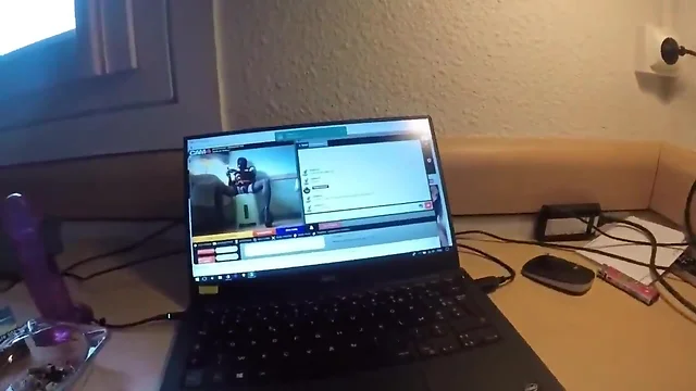 Crossdresser Sizzles in Amateur HD Webcam Video!