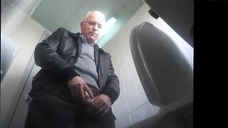 Married grampa peeing - public toilet - kept out of sight cam
