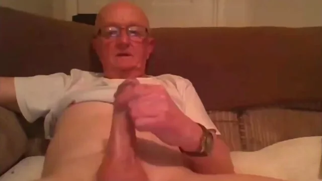 Old Man massive prick sperm on webcam