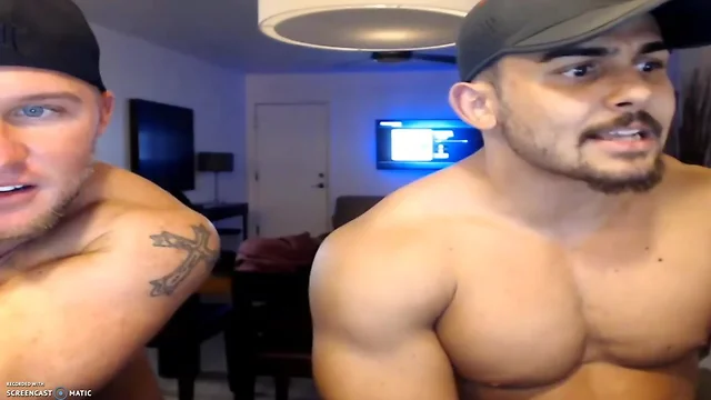 Hot & Steamy Cam Show: Muscular Hunk Strips for Your Pleasure