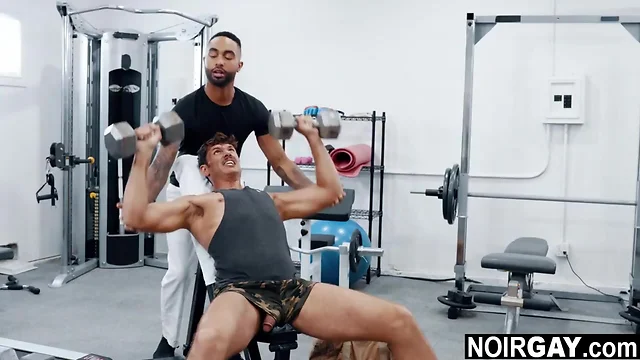 Bbc gym instructor fucks his white gay customer