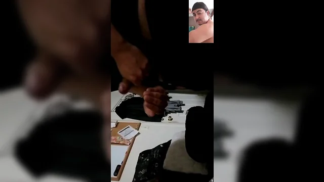American bear fuck off off in videocall with gay